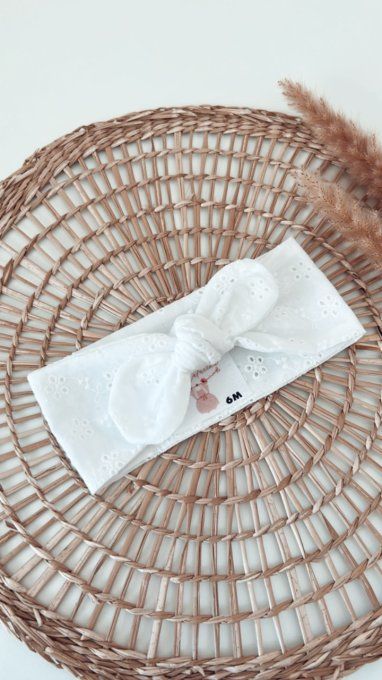 Bandeau noué