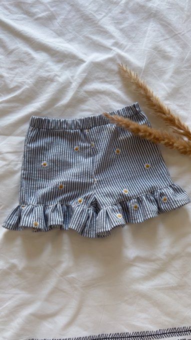 Short Gabriela